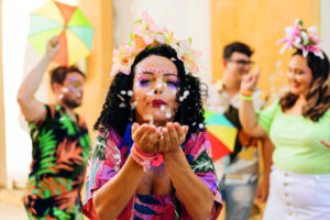 Leia mais sobre o artigo Carnaval do Rio: sinônimo de alegria e boas vendas para o comércio