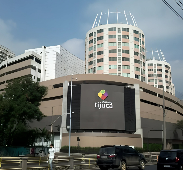 Leia mais sobre o artigo SindilojasRio reforça orientações emergenciais a lojistas do Shopping Tijuca após incêndio